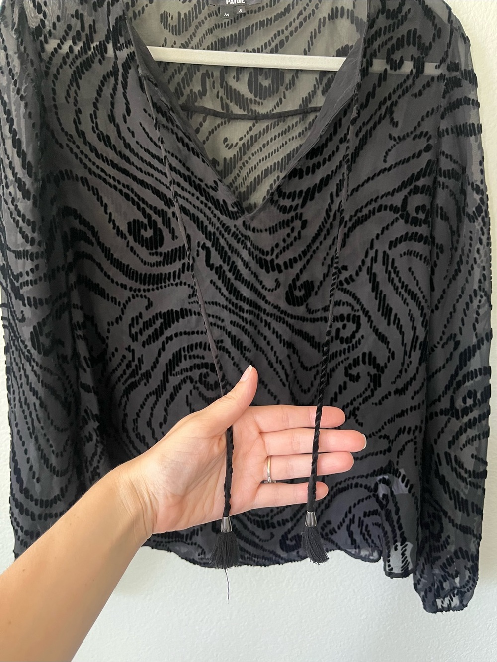 PAIGE Selma Velvet Swirl Pattern With Tassels LS Blouse in Black Women's Size M - Picture 5 of 14